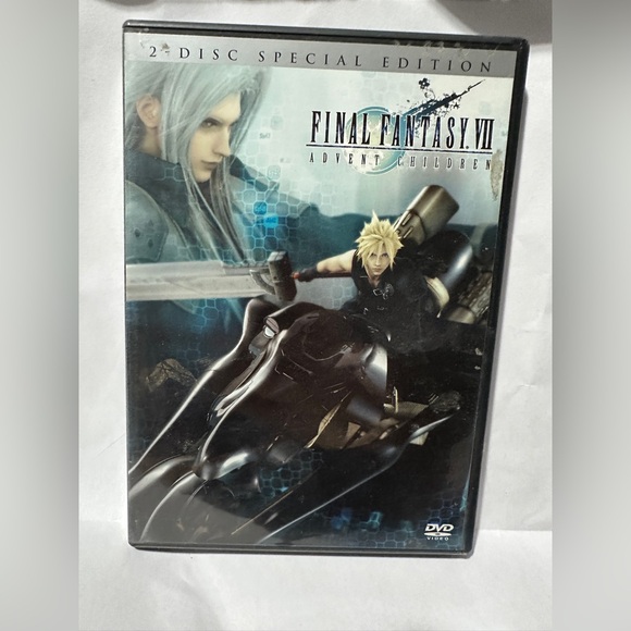 Other - Experience the Epic Action of Final Fantasy VII Advent Children